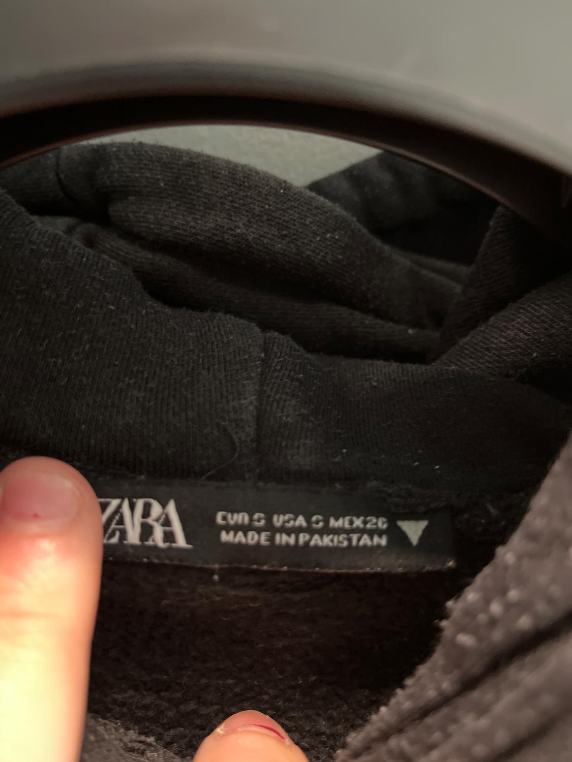 SLOGAN HOODIE WITH POUCH POCKET - Image 2