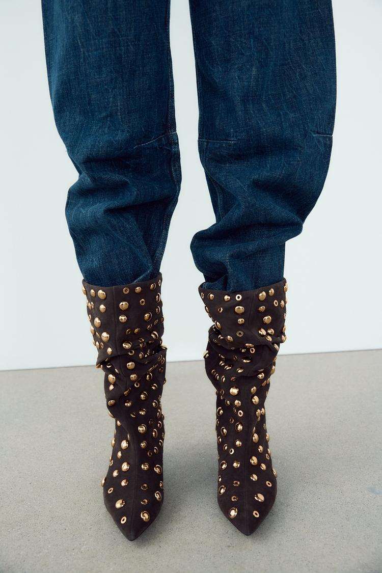 スタッズ スプリットスエードショートブーツ - ブラウン | ZARA Japan 