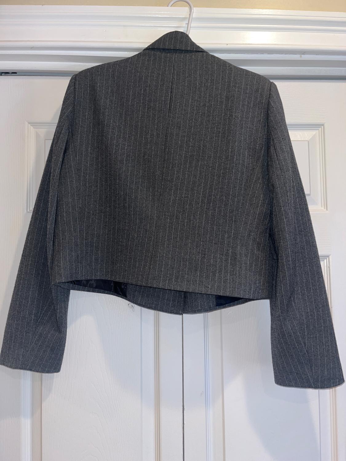 BLAZER CROPPED CRUZADA RAYA DIPLOMÁTICA - Image 2