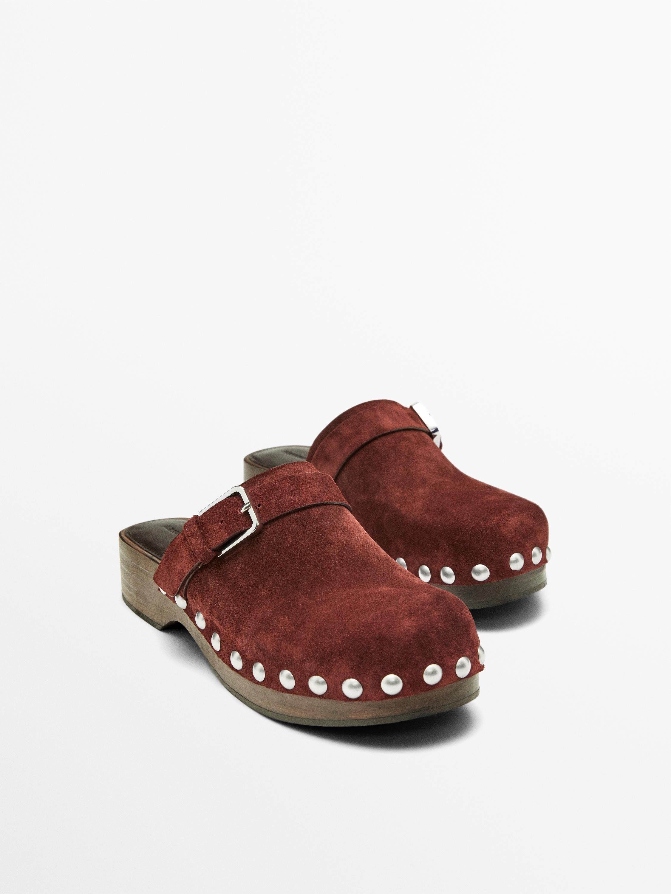 Sabot en cuir à boucle