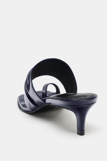 SANDALES EN CUIR À BRIDE - Bleu marine de Zara - Image 4