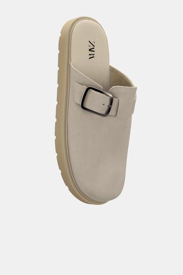 SABOTS EN CUIR À BOUCLE - Beige de Zara - Image 0