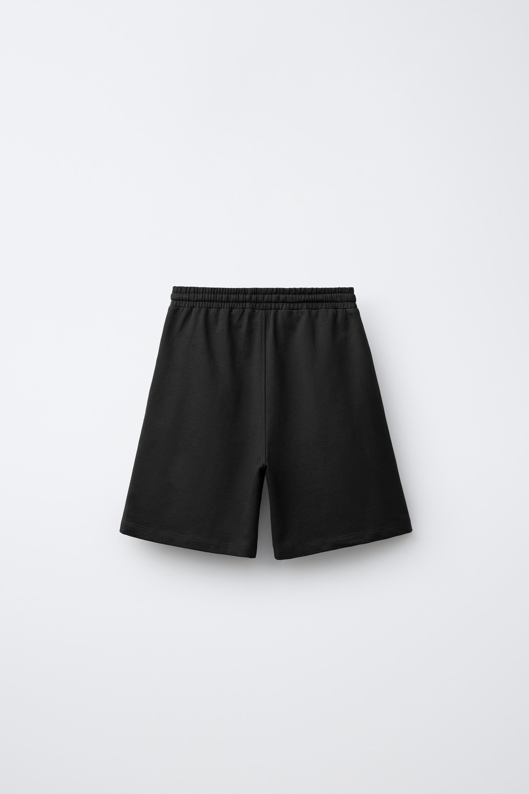 T-SHIRT AND SHORTS SET WITH TEXT