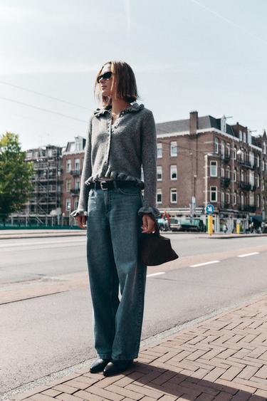 GILET EN MAILLE À VOLANTS - Gris de Zara - Image 2