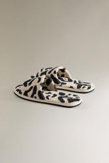 CHAUSSONS À BOUT OUVERT ÉPONGE ANIMAL PRINT - Léopard de Zara - Image 4