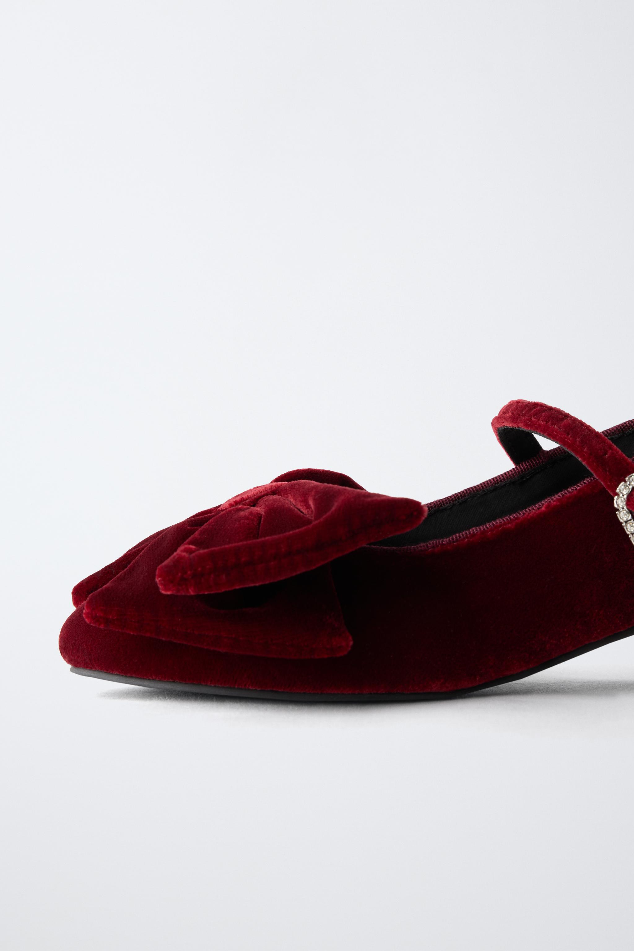 BOW HEEL SHOES