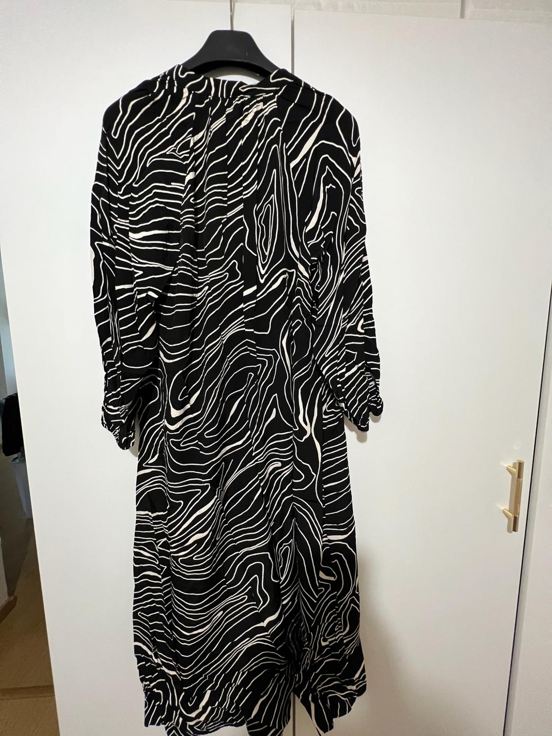 PRINTED MIDI DRESS - Image 3