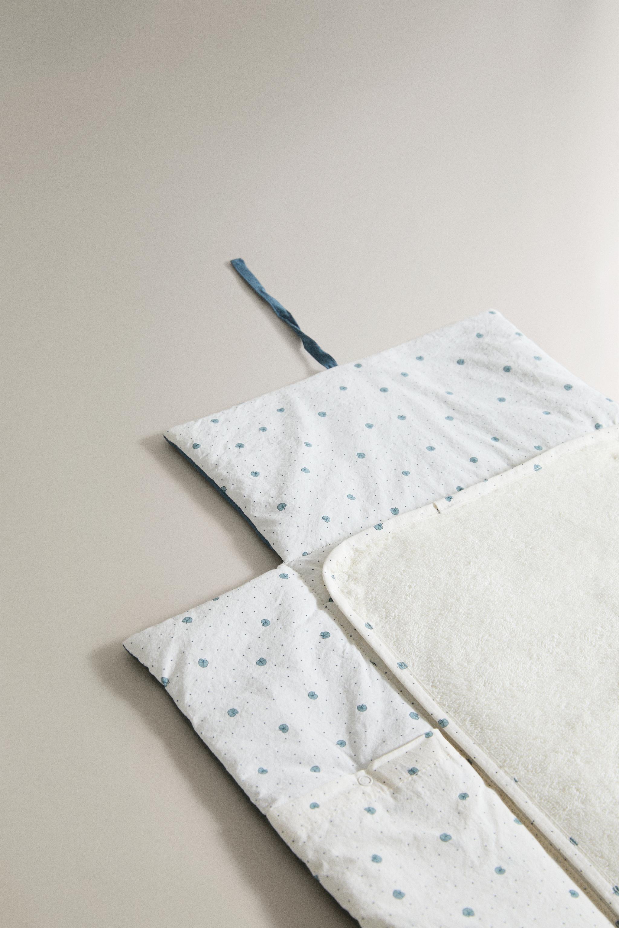 Zara BABY LEAF PORTABLE CHANGING MAT — фото 4