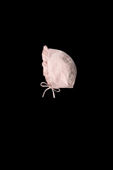 Zara EMBROIDERED RUFFLED BONNET - Dusty pink - Image 0