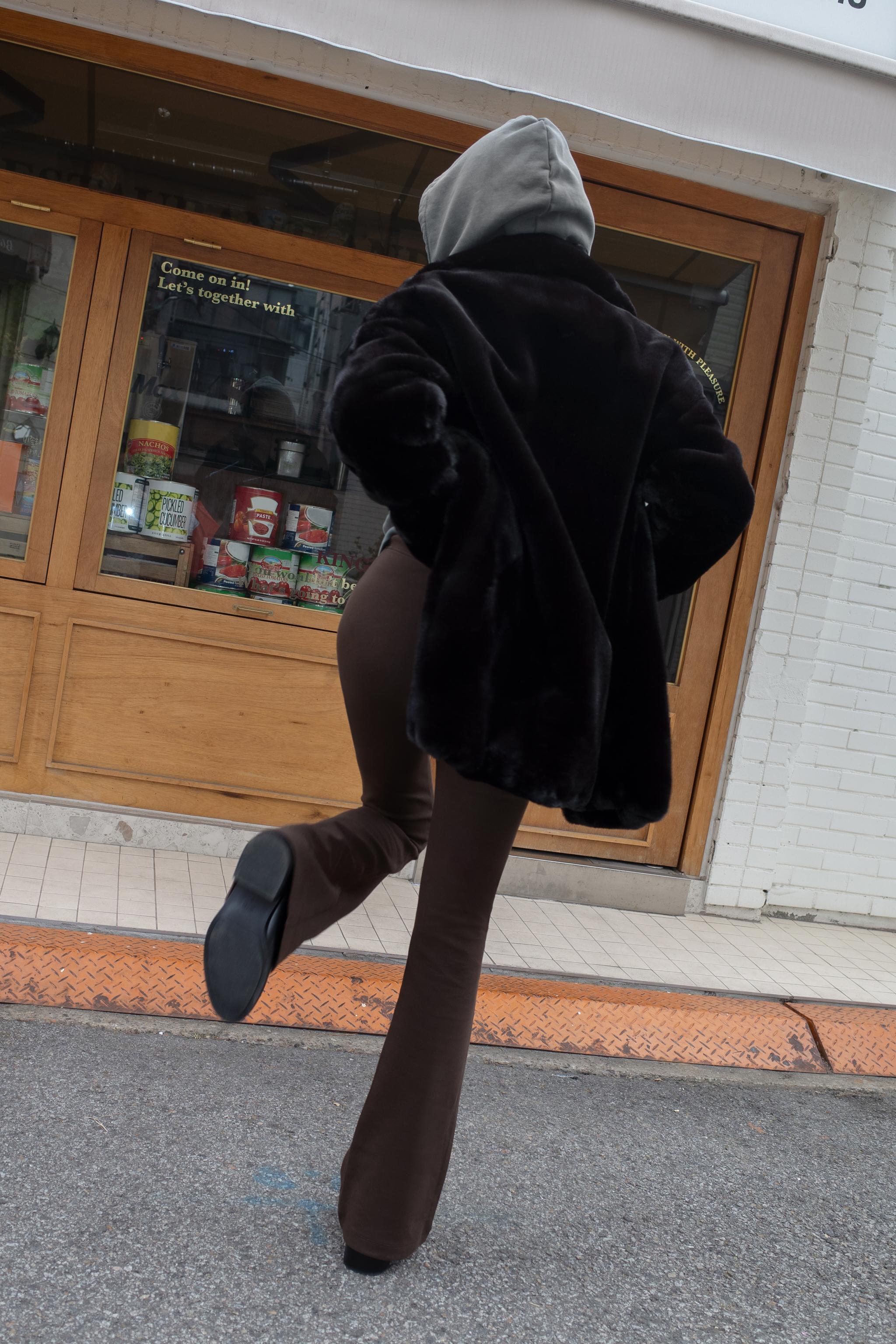 フェイクファーコート - ブラック | ZARA Japan / 日本