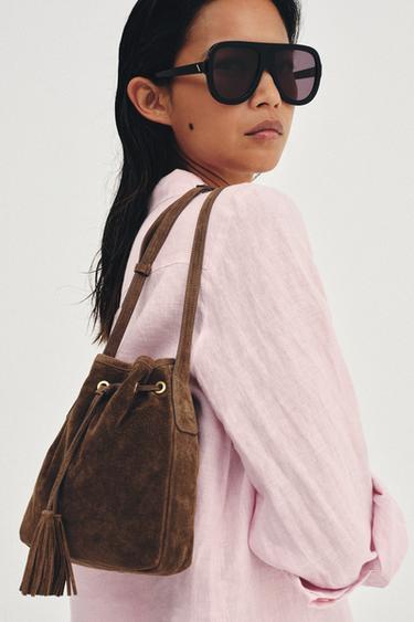 MINI BORSA A TRACOLLA ARRICCIATA IN PELLE - SABBIA/MARRONE di Zara