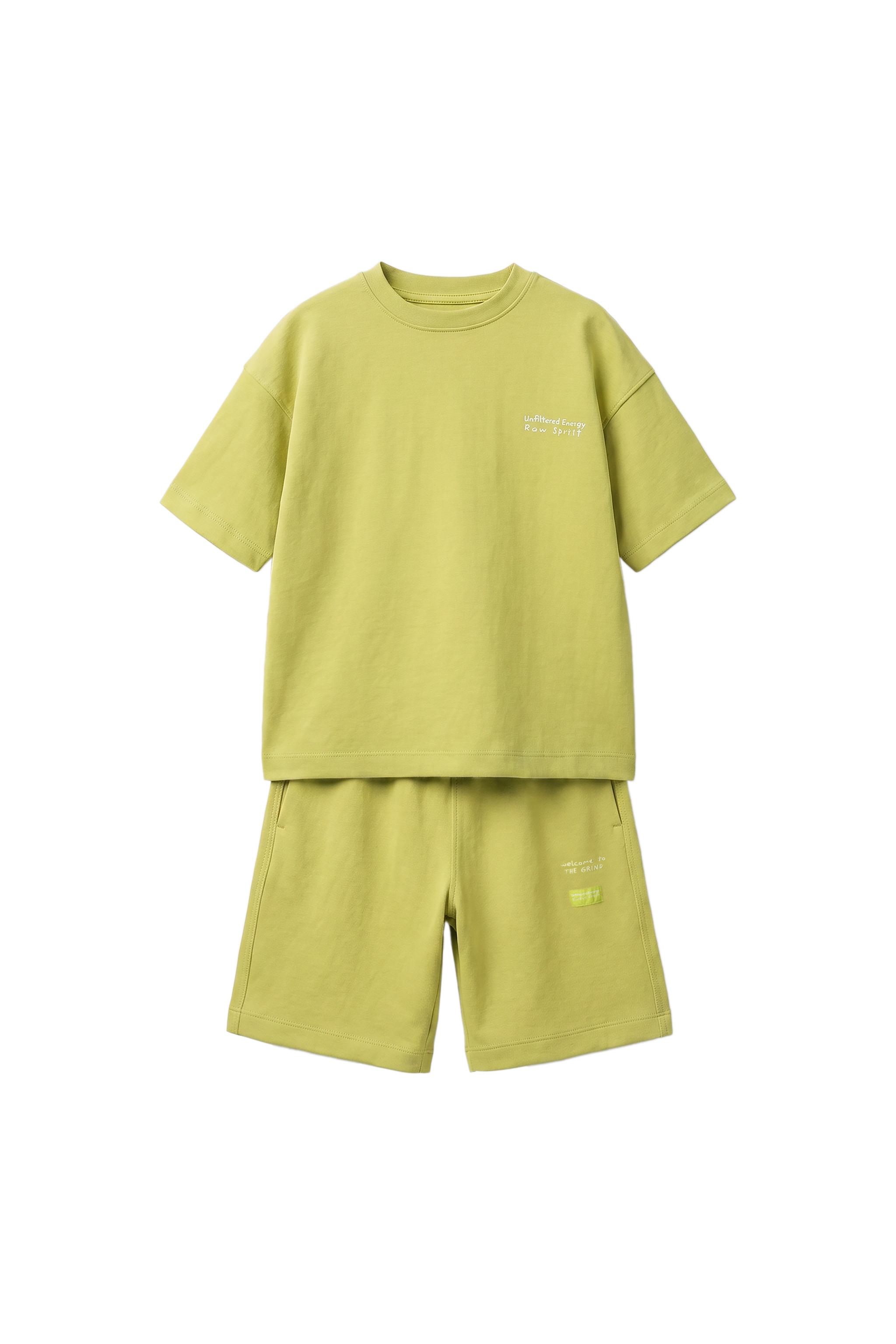 INTERLOCK T-SHIRT AND BERMUDA SET — Pistachio