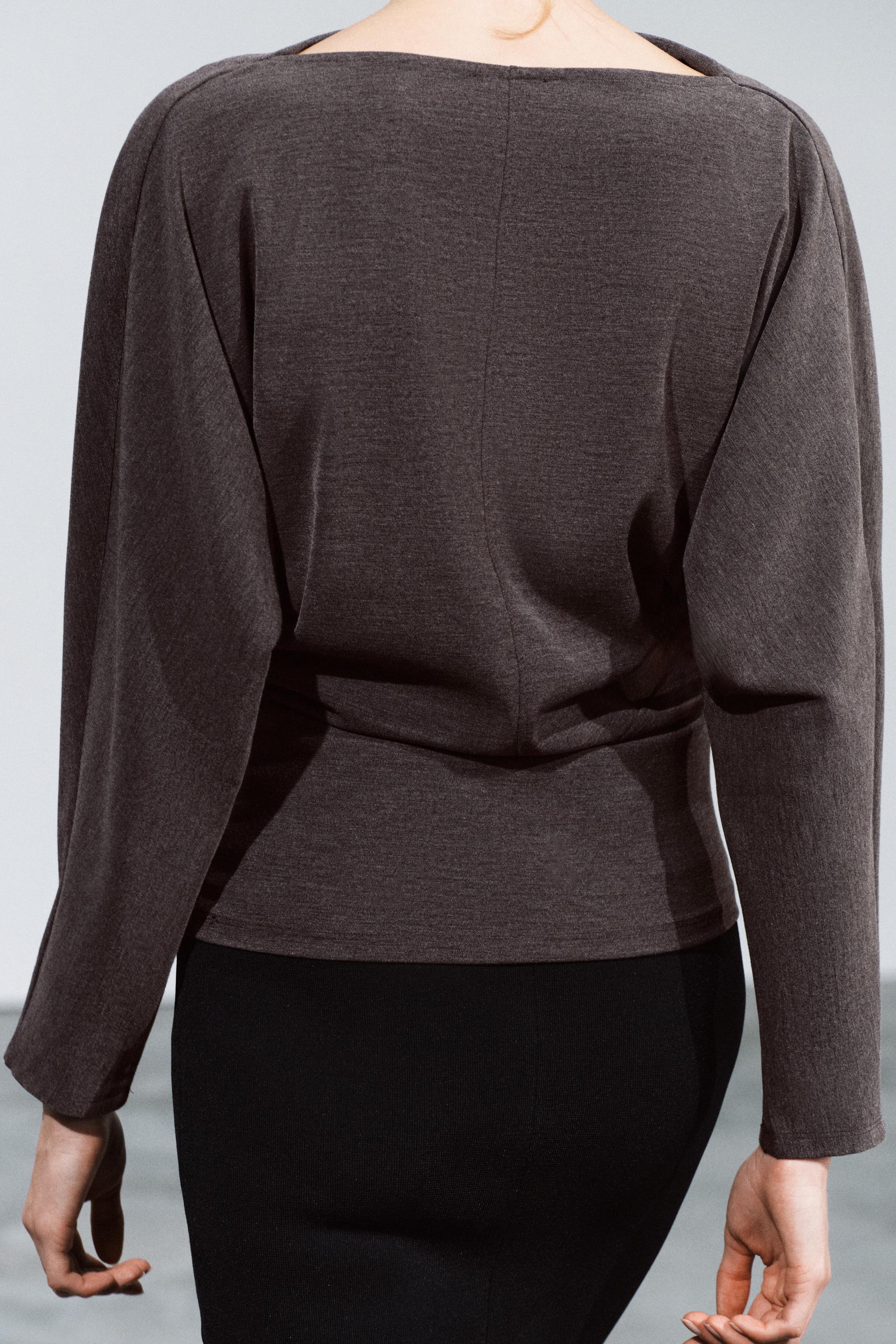 FITTED TOP