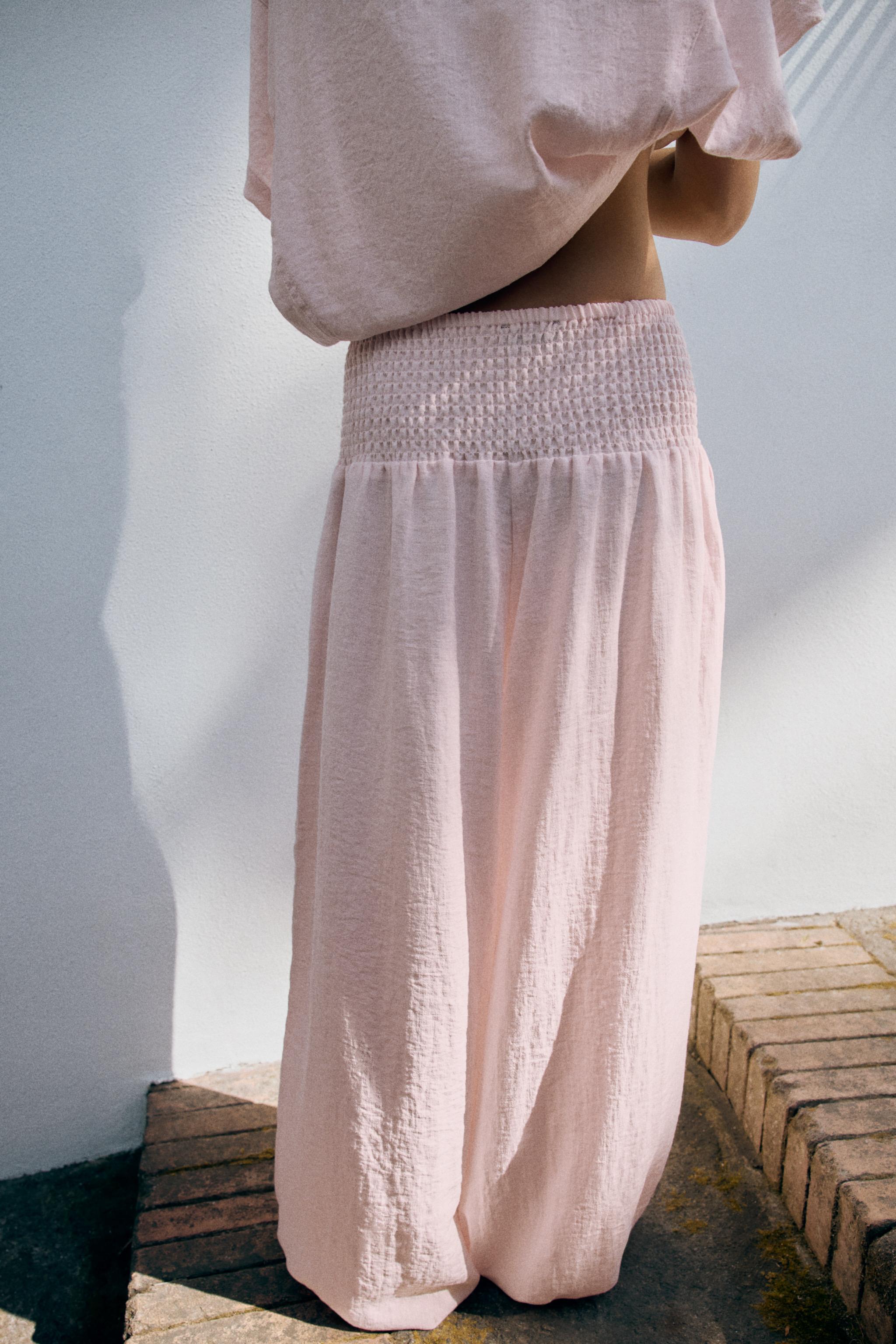 ELASTIC WAIST BAGGY PANTS