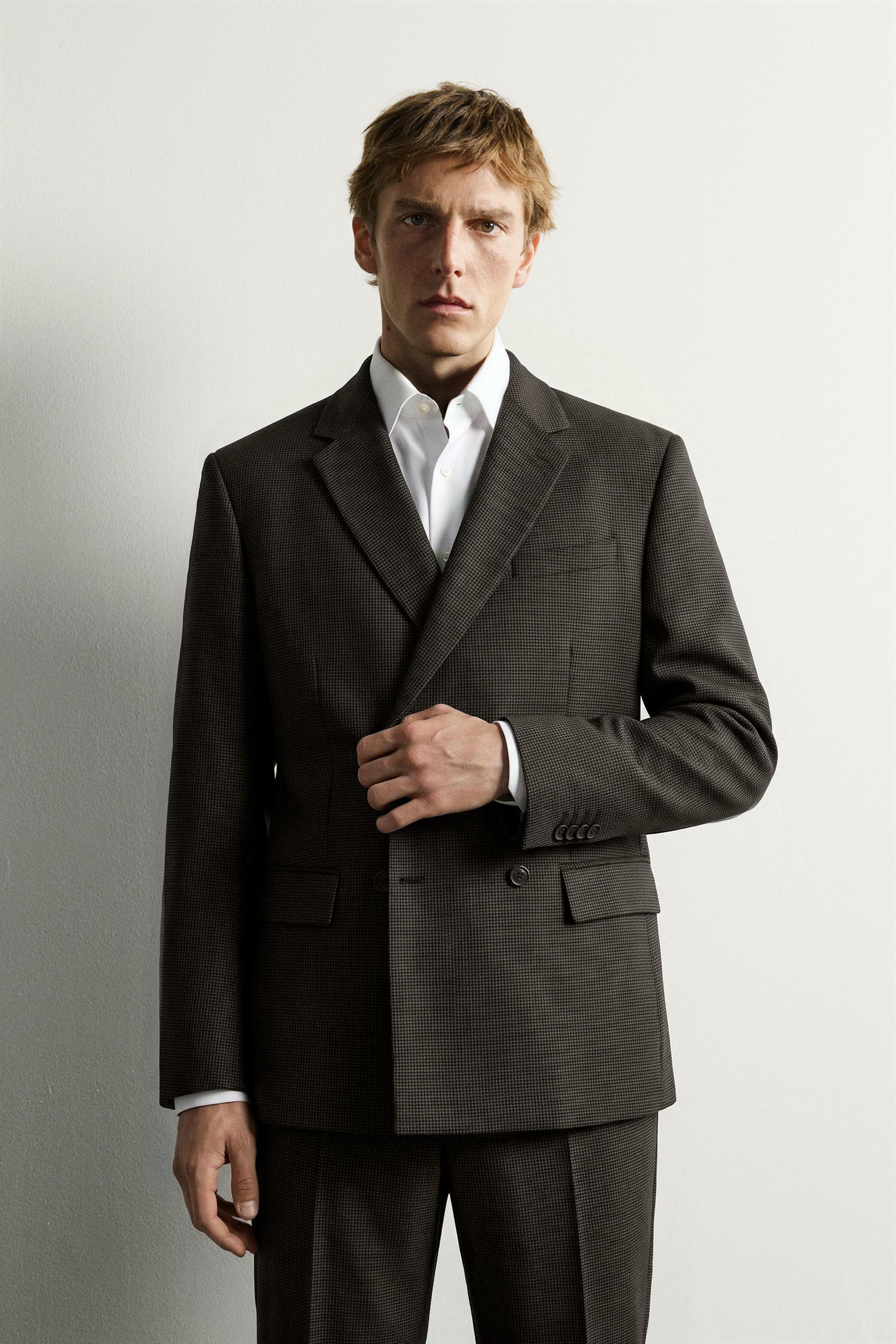 WOOL-BLEND HOUNDSTOOTH DOUBLE-BREASTED SUIT BLAZER