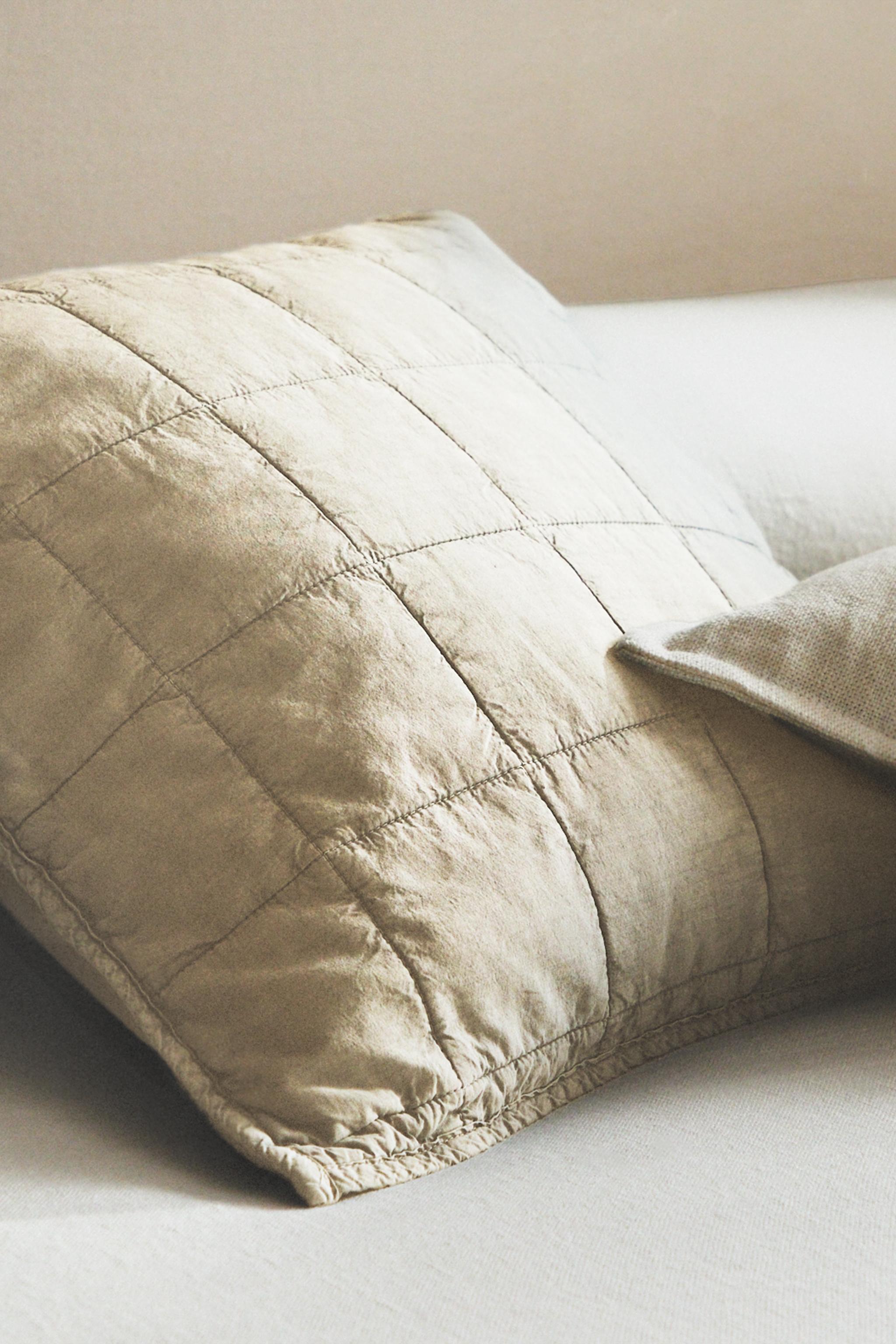 FADED COTTON THROW PILLOW COVER FOR QUILT (180 THREAD COUNT)