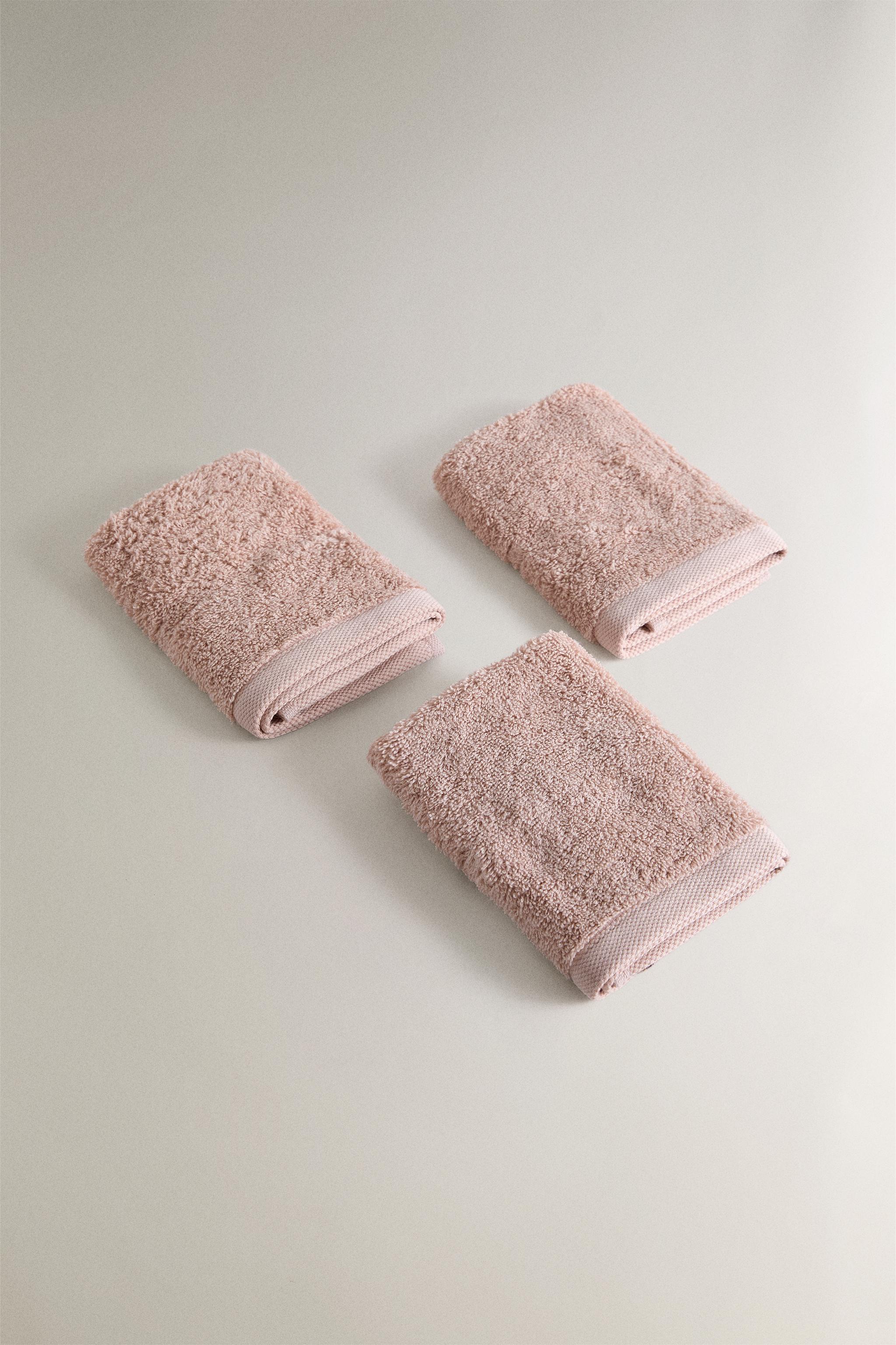 PREMIUM COTTON HAND TOWELS (PACK OF 3) — Pale pink