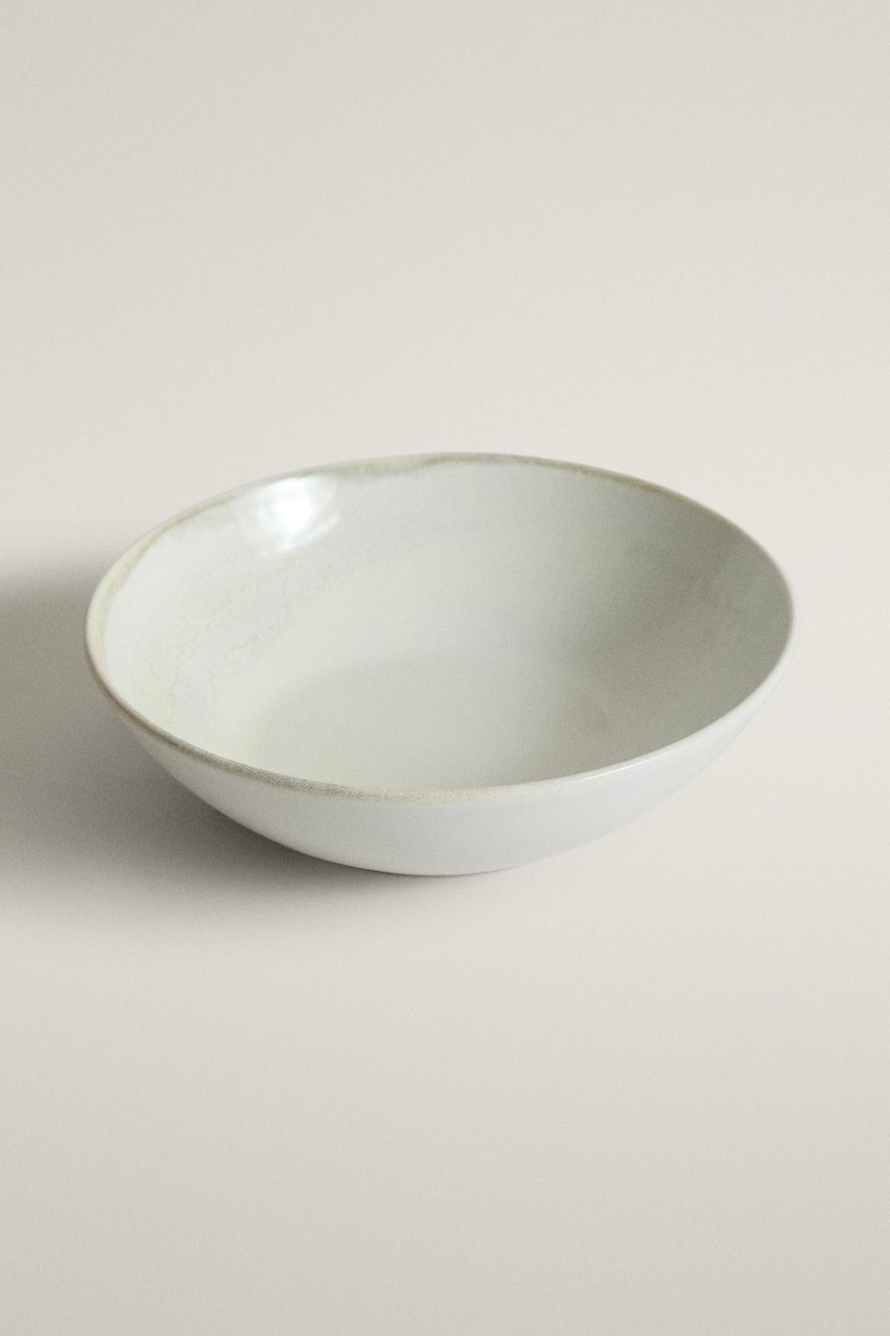 STONEWARE BOWL — Ecru