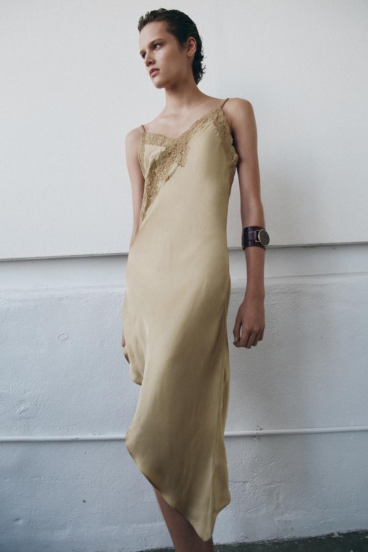 Vestido satinado asimetrico