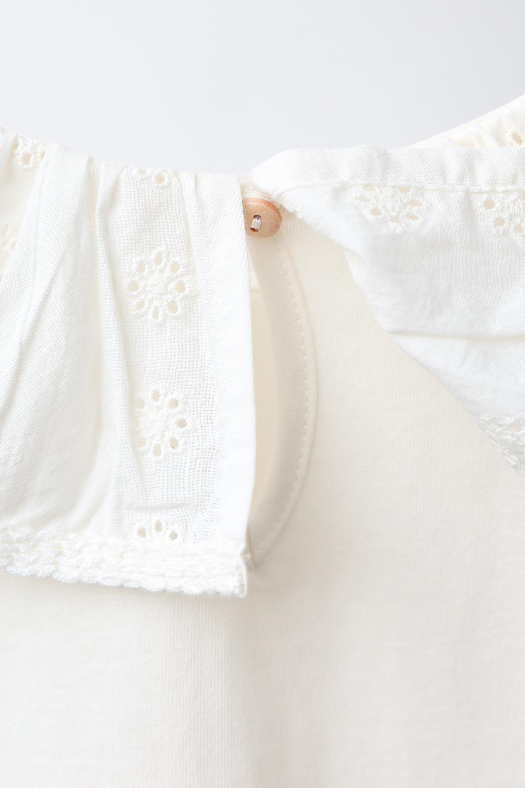 EMBROIDERED PETER PAN COLLAR T-SHIRT