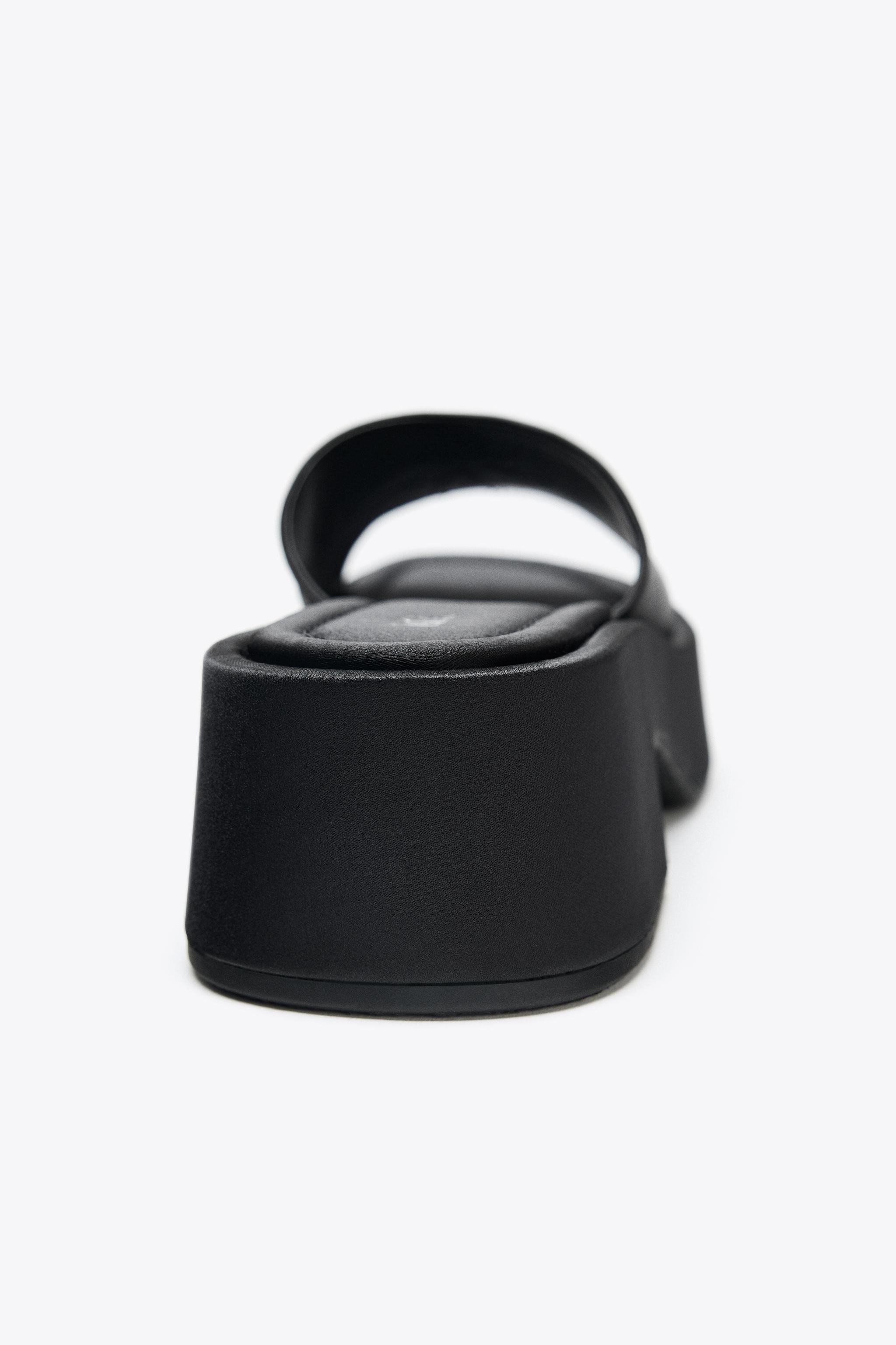 ZARA ザラ　チャンキーサンダル　スタッズ　スライドサンダル　41　26cm 送関込み☆ZARA/ザラ☆スタッズ 厚底チャンキースライドサンダル