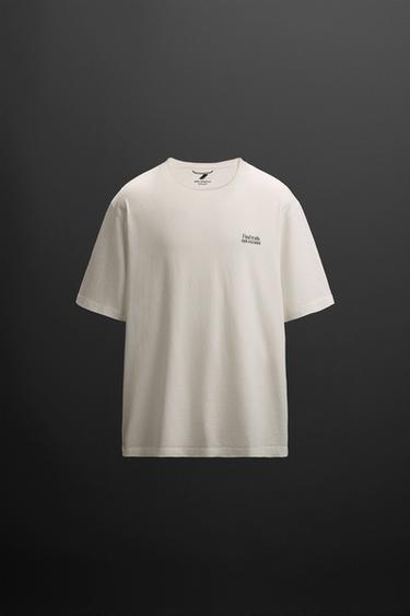 T-SHIRT WITH CONTRAST GRAPHICS - White by Zara