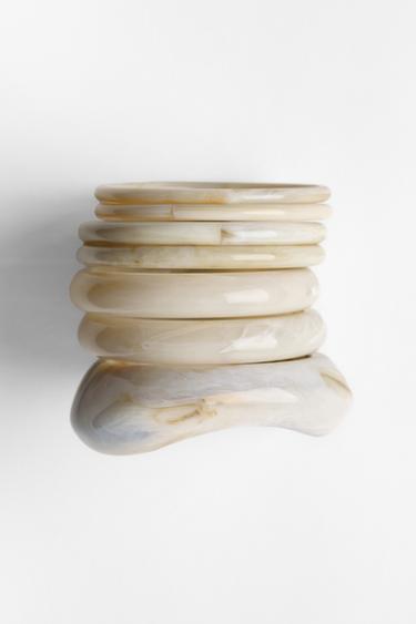 LOT DE BRACELETS RIGIDES - Écru de Zara
