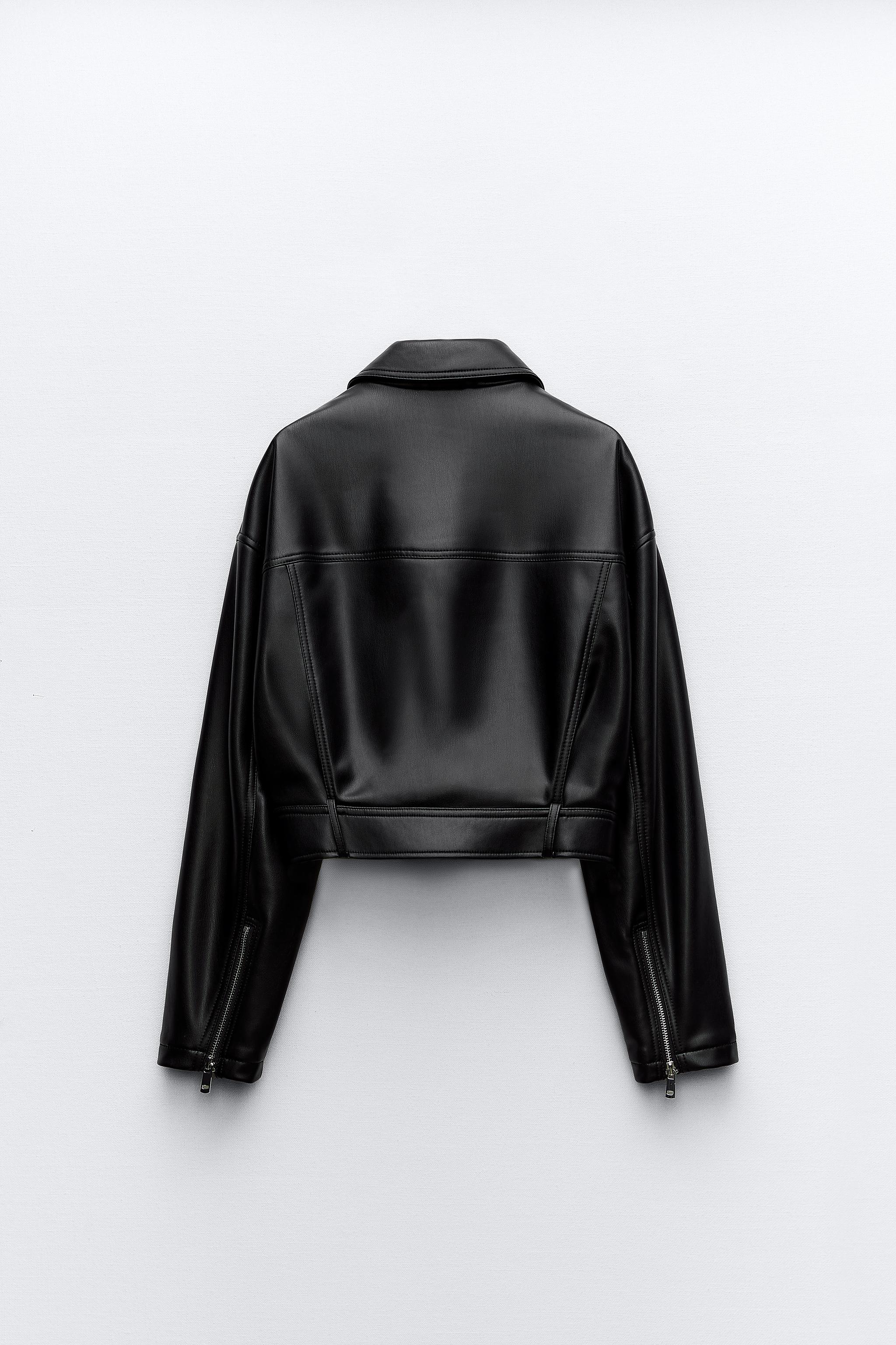 CROPPED FAUX LEATHER JACKET - Black