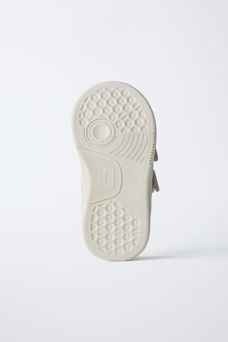 TENIS BAREFOOT DE PIEL CON CORREA 7