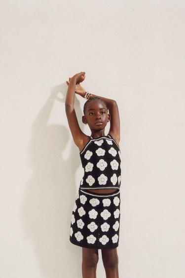 TOP MED BLOMSTERPRINT - Sort fra Zara