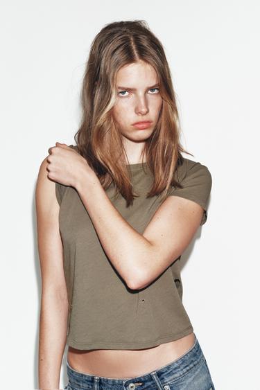 RIPPED SHORT SLEEVE T-SHIRT - Khaki by Zara