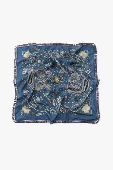Zara PRINTED SCARF WITH POMPOMS - Blue
