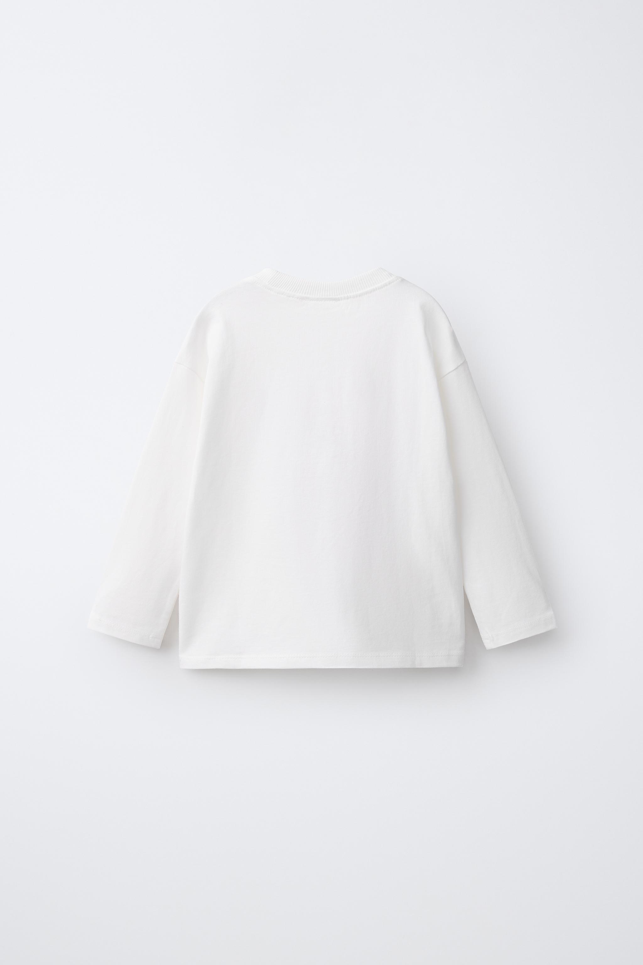 EMBROIDERED DETAIL T-SHIRT