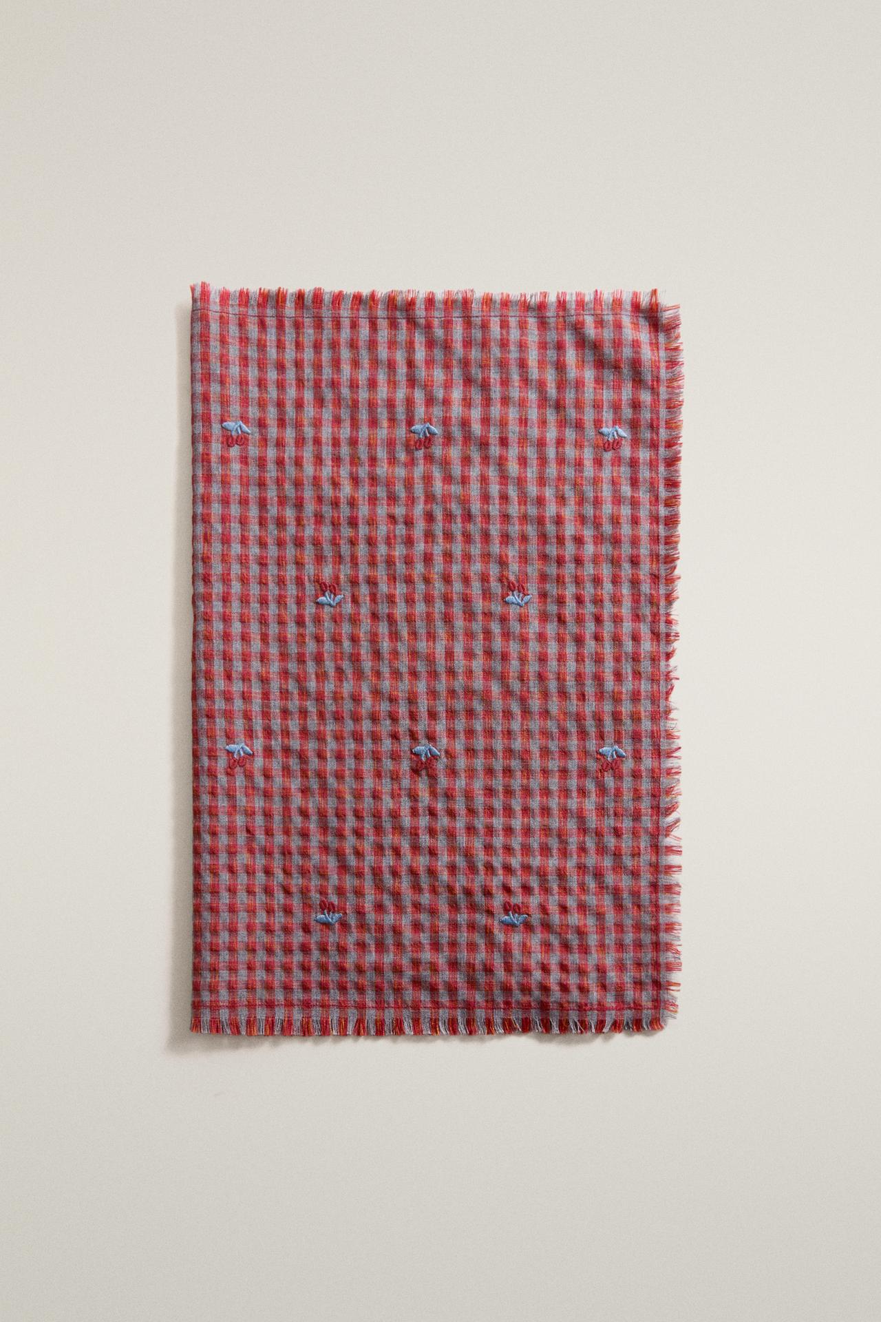 CHERRY PLACEMAT — Red