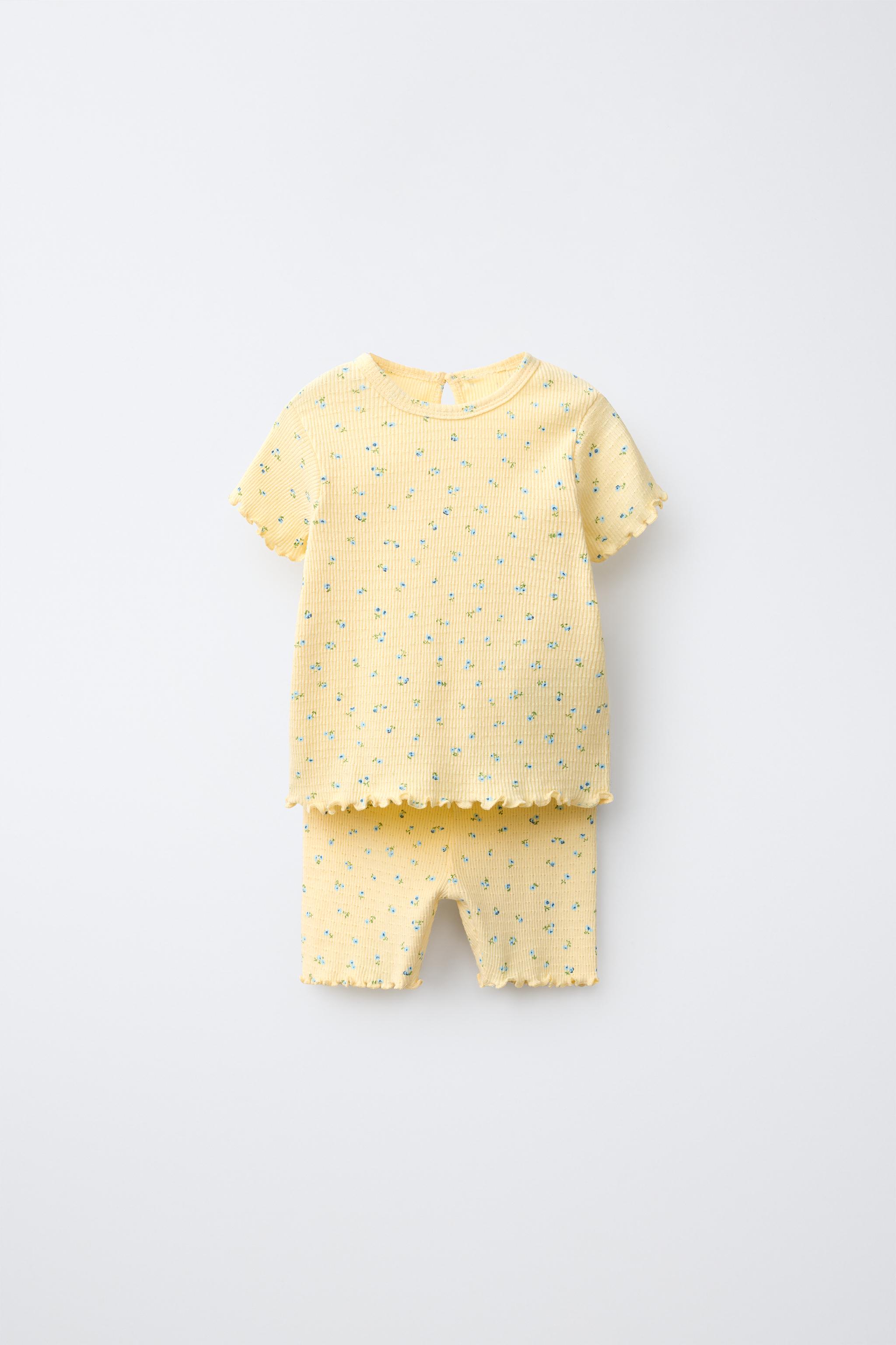 Детские шорты Zara RIBBED FLORAL T-SHIRT AND BIKER SHORTS SET — фото 2