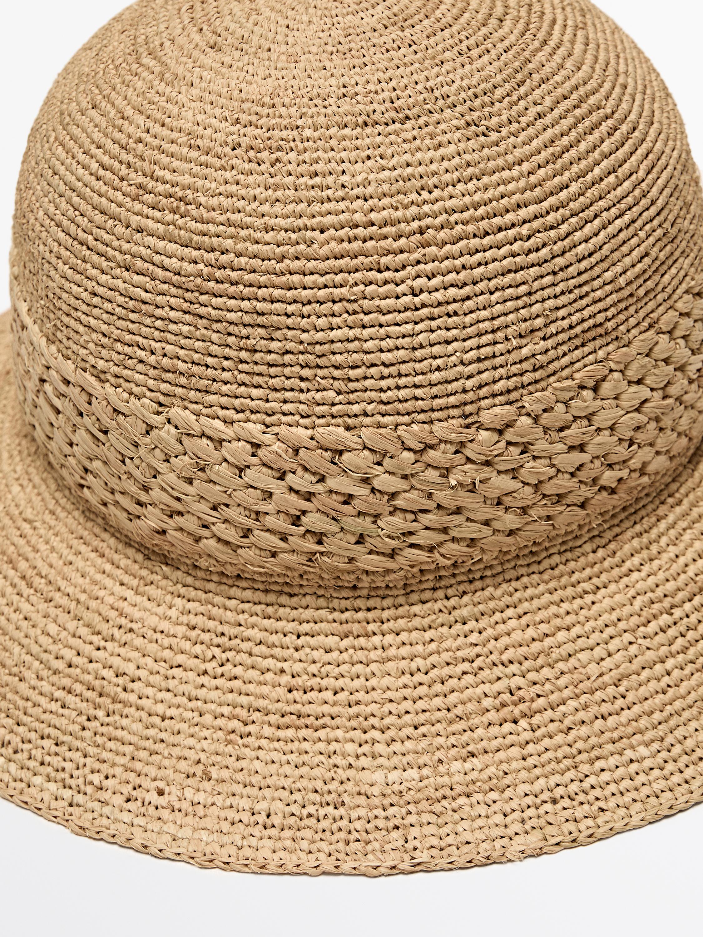 Raffia hat with braided thread