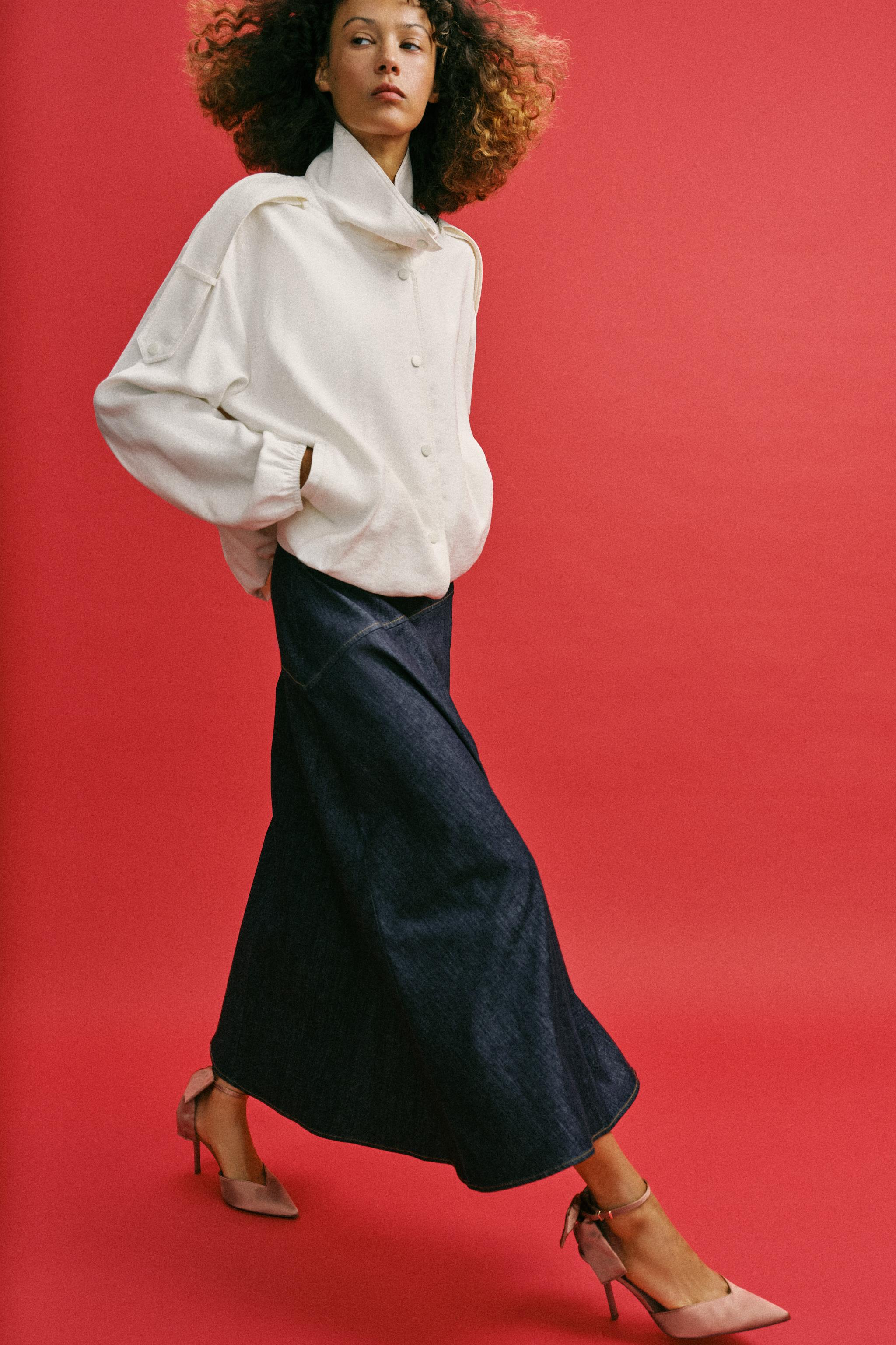 サテン風リボン付きシューズ - ベージュ | ZARA Japan / 日本