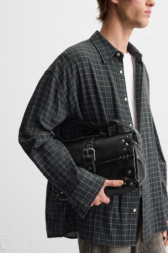 スタッズ付きクロスボディバッグ - ブラック | ZARA Japan / 日本