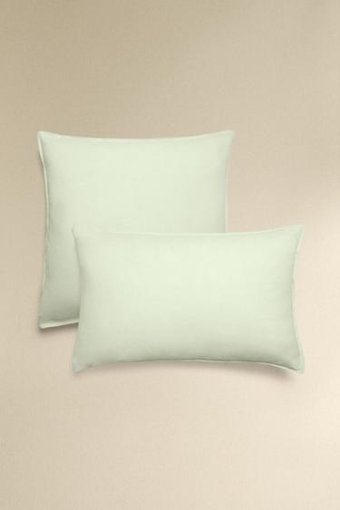 TAIE D’OREILLER LIN DÉLAVÉ (140 G/M²) - Vert clair de Zara - Image 0