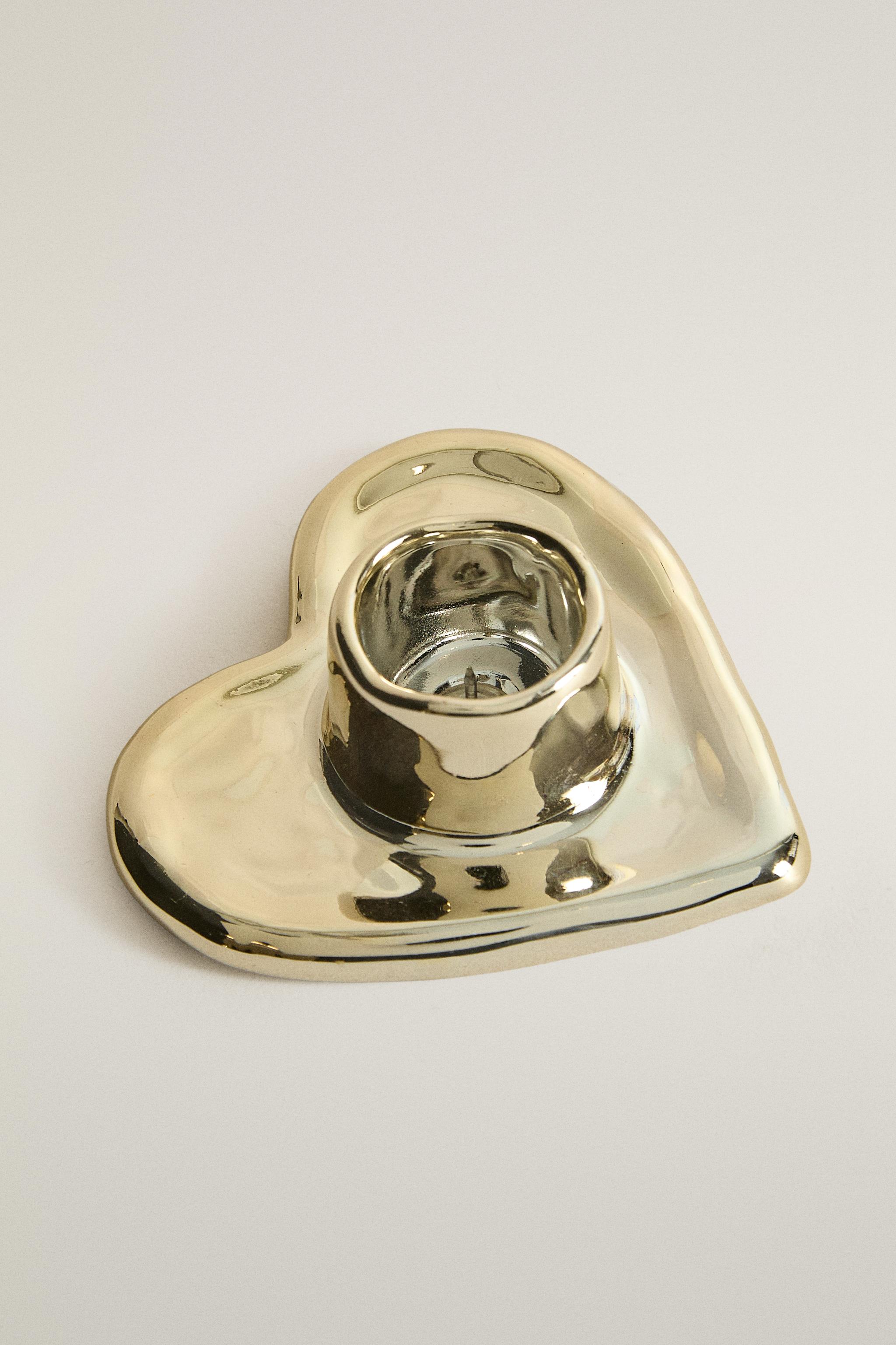PORCELAIN HEART CHRISTMAS CANDLESTICK