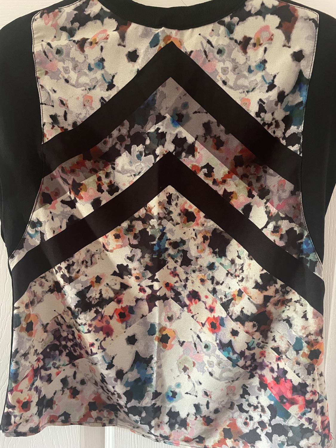 ZARA PRINTED BLOUSE. SIZE SMALL - Image 3