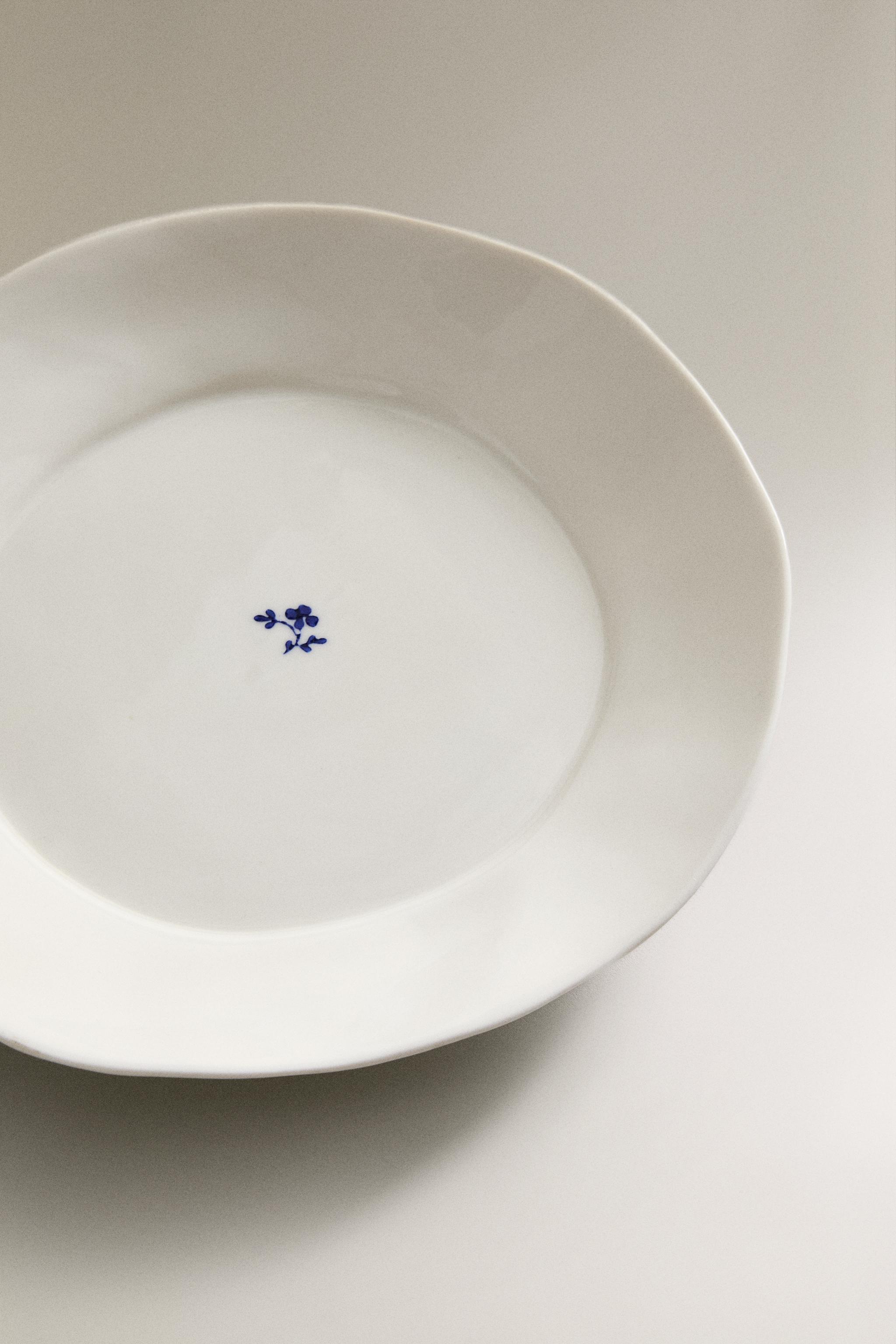 ASSIETTE PLATE PORCELAINE FLORALE