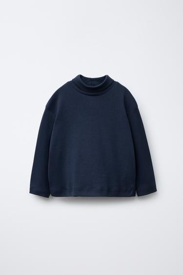 CAMISETA LISA CUELLO VUELTO - Marino de Zara