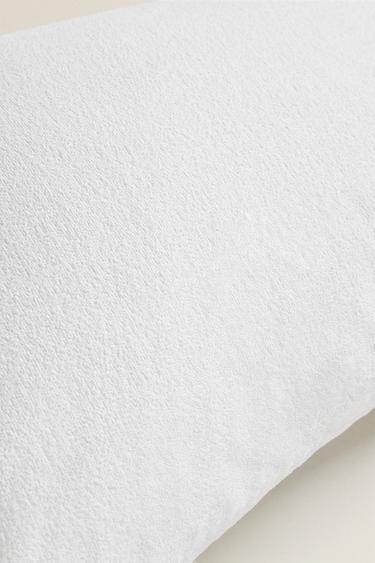 WATERPROOF COTTON TERRY PILLOW PROTECTOR - White by Zara - Image 1