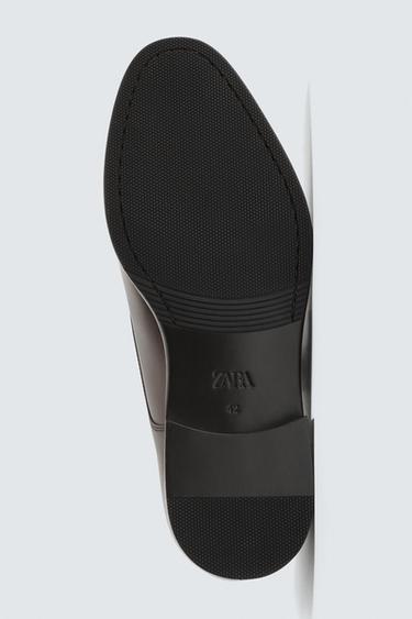 CHAUSSURES EN CUIR DOUBLE BOUCLE - Marron de Zara - Image 6