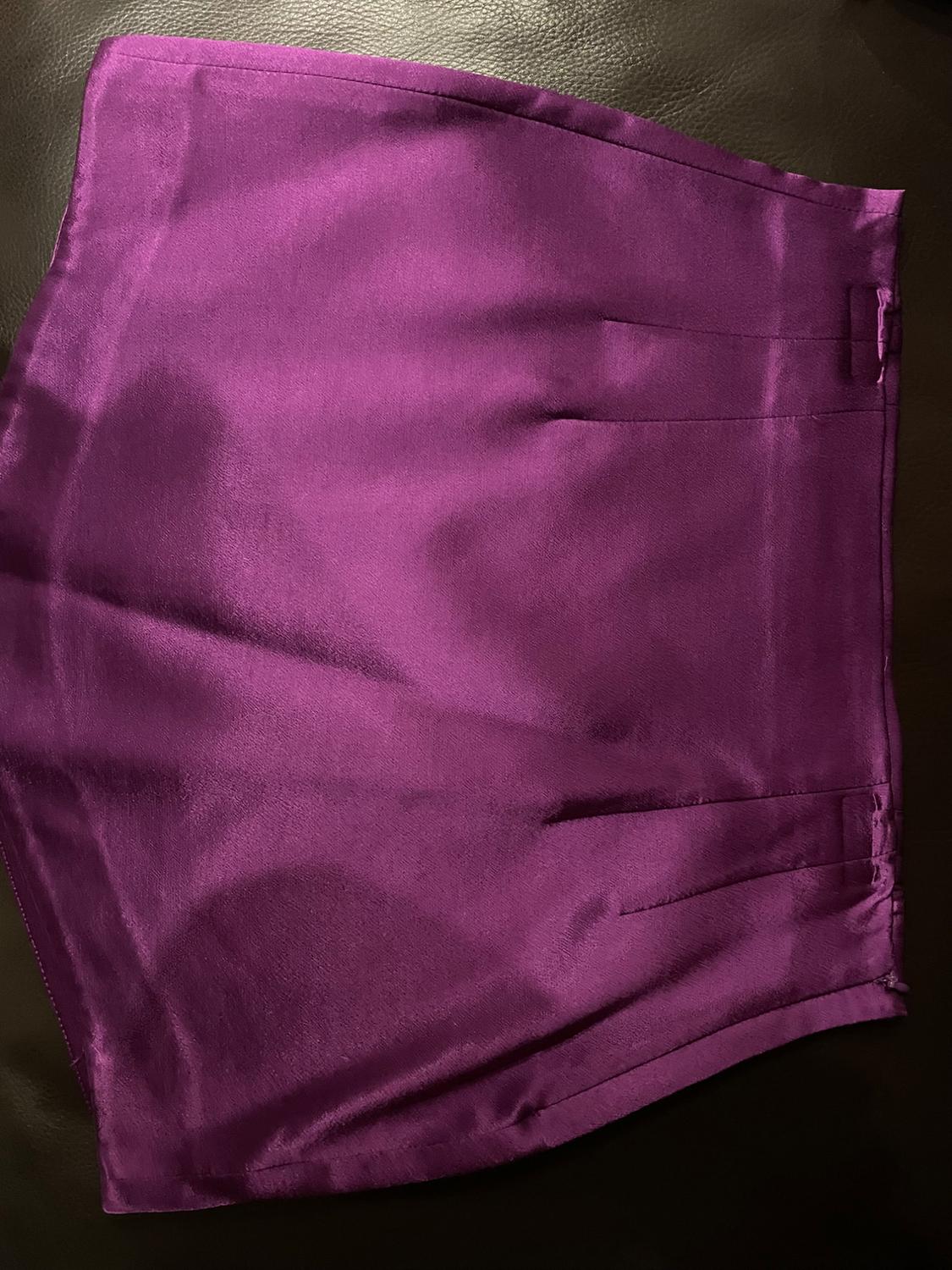 SATIN-FINISH MINI SKIRT