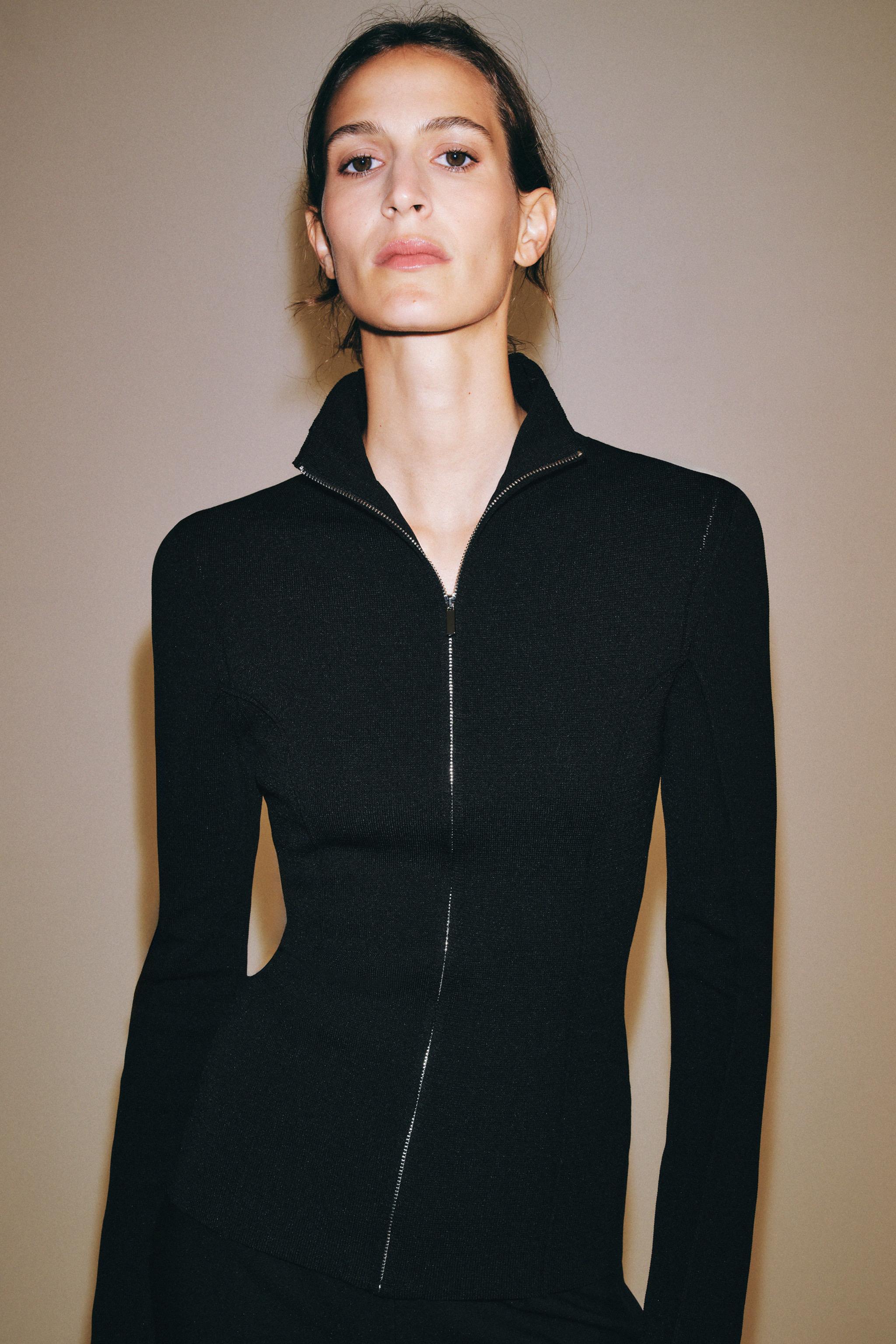 ZIP-UP CARDIGAN