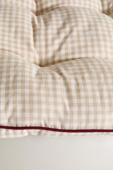 CHECK PET FLOOR CUSHION WITH PIPING - Light beige by Zara - Image 4
