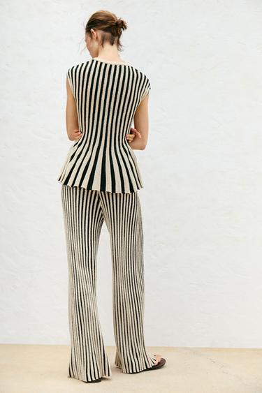 PANTALON EN MAILLE COUPÉ RAYURES - Écru / Noir de Zara - Image 4