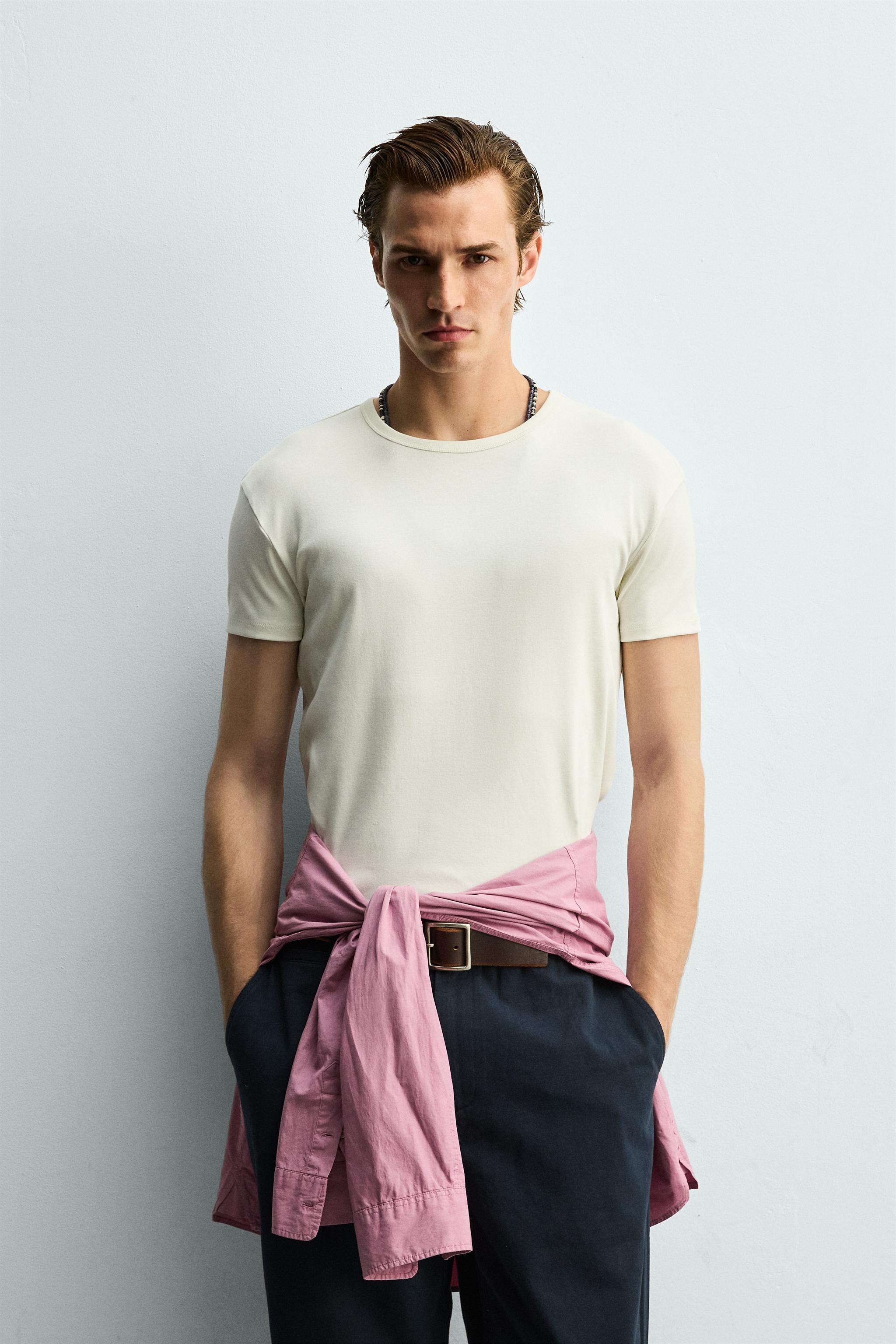 SLIM FIT T-SHIRT